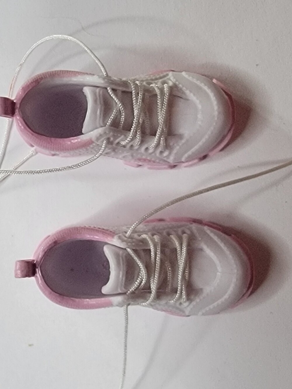 Zuru 5 Surprise Mini Brands Sneakers Pink White Shoes